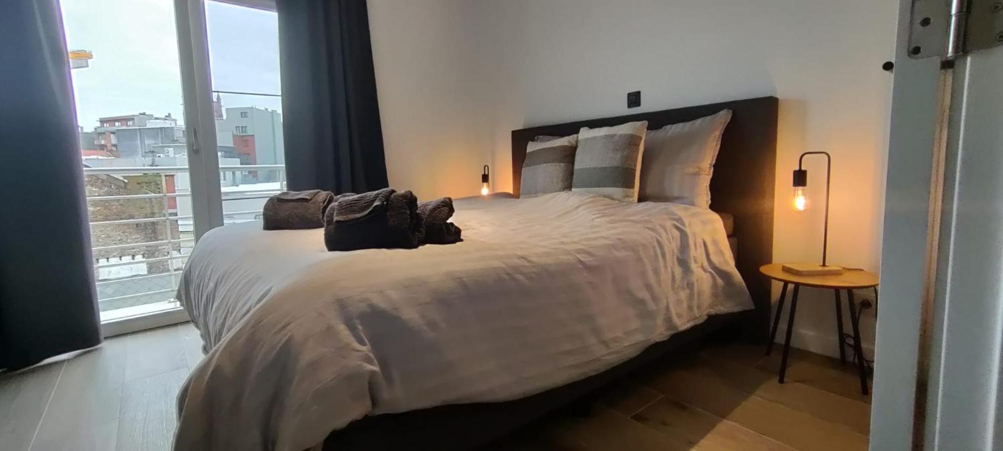 Luxueus, Ruim Appartement Op 350M Van Het Strand Oostende Eksteriør bilde
