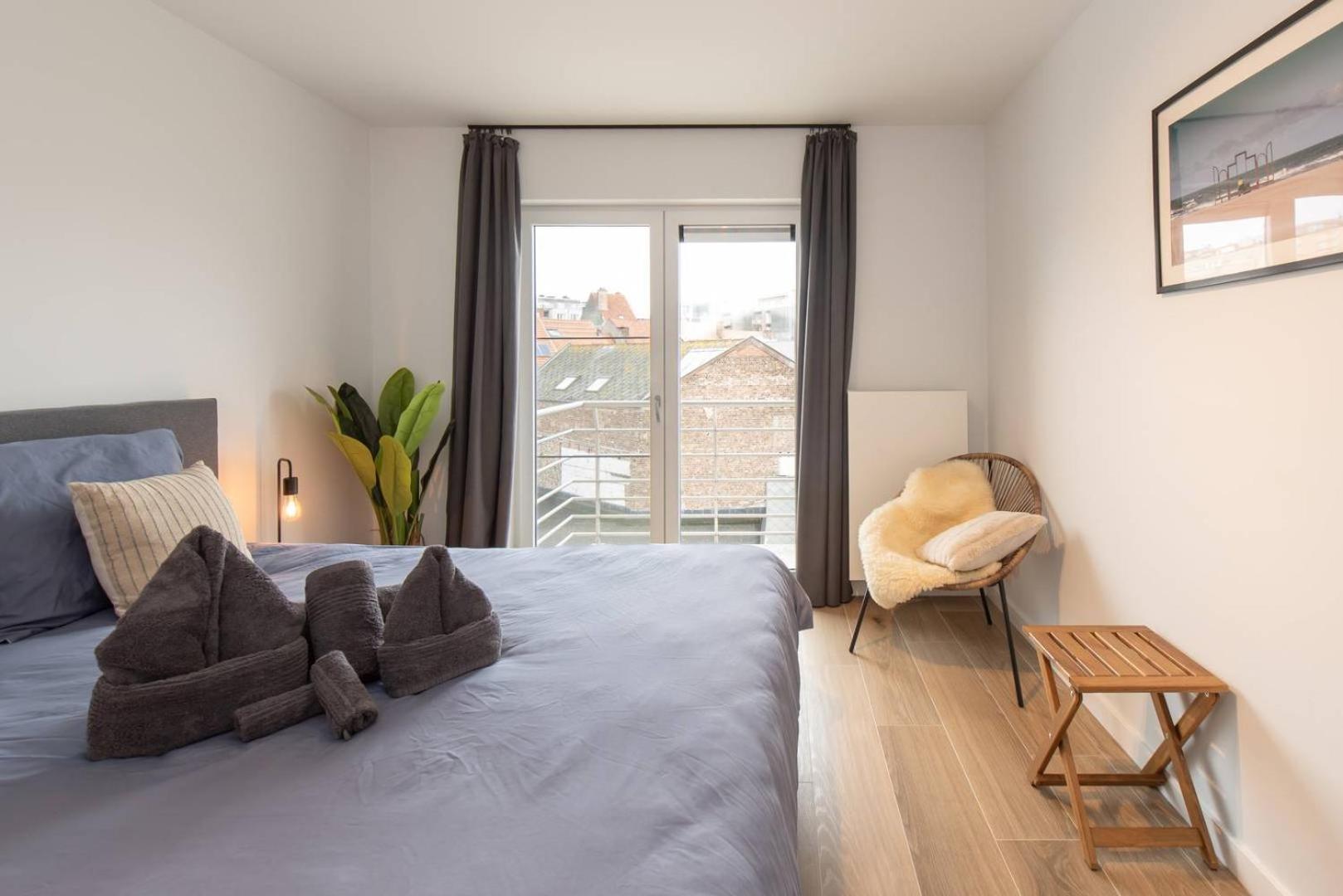 Luxueus, Ruim Appartement Op 350M Van Het Strand Oostende Eksteriør bilde